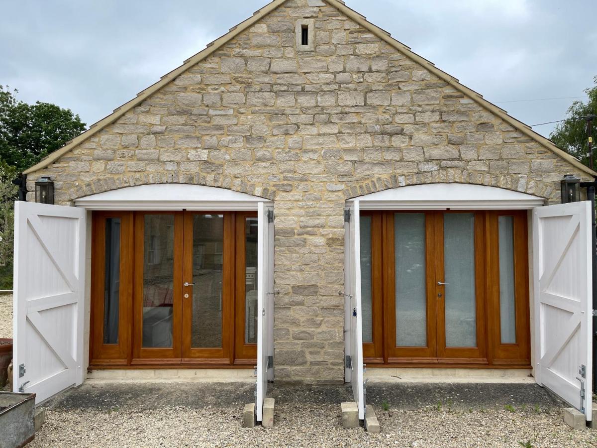 Whitley Old Garage Whitley (Wiltshire) Exterior foto